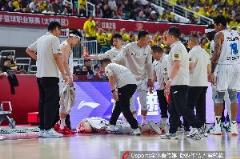 探長透露曾凡博未傷及骨頭 明天將接受專家會(huì)診