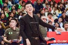 楊鳴：G3關鍵在勝敗，希望球員們勇于承擔責任