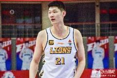 媒體人分析：北京隊籃板球需加強，胡金秋4記中距離關鍵取勝