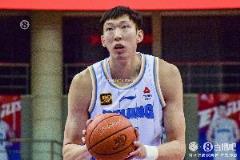 周琦半場3中1拿4分6板 罰球2中2 隊內最低溫-18度