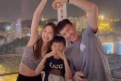 周鵬攜妻兒發布520合拍視頻，愛在身邊暖心分享