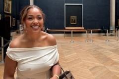 唐斯與女友探秘盧浮宮：近距離邂逅蒙娜麗莎的驚艷時刻