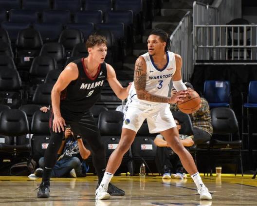 勇士遭熱火22分分差逆轉慘負吞兩連敗 劉易斯16分難救主