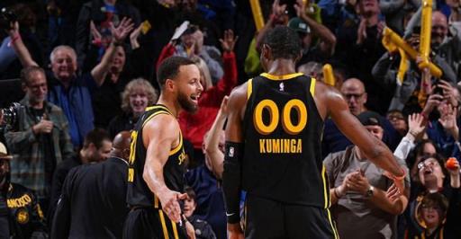 庫里：庫明加天賦出眾，樂于與他并肩作戰(zhàn)