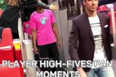 杰倫-格林帶老baby看女籃，還和布林克擁抱