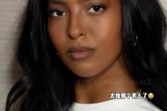 科比大女兒娜娜的這組照片真的太像老大了 尤其是嚴(yán)肅時的眼神~