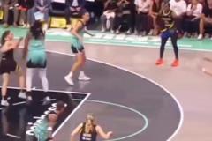 李月汝：你可以指正我的問題，但我不接受無謂的批評