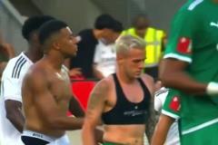 姆巴佩和居勒爾半場(chǎng)時(shí)就被蒂羅爾要走了球衣