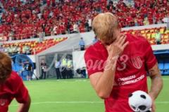 別哭，進亞冠正賽了！成都蓉城球員賽后謝場，外援萊切特落淚！