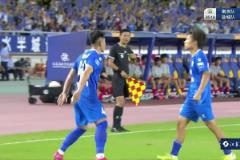 致敬C羅！南京隊曹翰晨門前包抄破門后用Siu慶祝進球