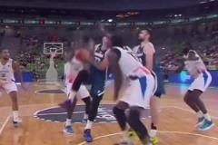 別人想學(xué)都學(xué)不會的天賦東契奇熱身賽再上演腦后長眼妙傳助攻