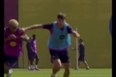 我要回家！亞馬爾訓練賽瘋狂戲耍隊友