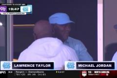 GOAT來了！邁克爾-喬丹現場觀戰母校北卡大學橄欖球賽