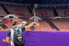 你惹他干嘛隊友賭東契奇投不進 結(jié)果乖乖做了50個俯臥撐