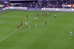 有點(diǎn)上頭！馬斯坦托諾邊路犯規(guī)后對邊裁一頓嘴炮輸出，腳下太拖沓