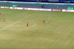 這球怎么看？蘇超揚州隊反擊拼出單刀，但邊裁秒舉旗示意犯規