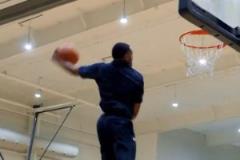 不止有速度福克斯訓練營，在小球員面前展示空接大風車暴扣！