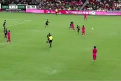 不停球直接爆桿！孫興慜禁區(qū)內(nèi)不等停球直接凌空爆射破門