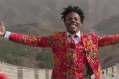 甲亢哥在長城模仿偶像C羅Siu…