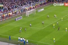 大殺器??維尼修斯邊路1V3，連突帶過殺入禁區(qū)??