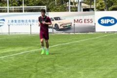 武磊進行慢跑恢復訓練，并嘗試進行有球訓練了