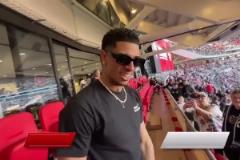 他假扮貝林厄姆去看比賽，結果被體育節目當成真的給報道了出來