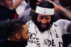 猜猜哥倆說了啥？賽后倆湖人舊將濃眉跟拉塞爾寒暄