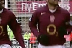 強者風范！亨利閑庭信步間，便貢獻了一記極其精彩的進球！