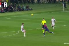 天賦選手恐怖如斯！亞馬爾神級假射真停！可惜兜射打偏了！