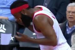 發明這個慶祝動作的真是個天才哈登第一次做出來晃了所有人