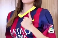 這人腳上有磁鐵嗎？梅西無與倫比的盤帶技巧！