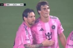 梅西進球后，貝克漢姆場邊鼓掌