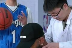 麥迪慘遭東方神秘鎖喉術 竟不敢還手~