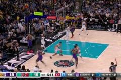 湖人這個底線球戰術把灰熊跑懵了！里夫斯：沒投過這么空的三分！