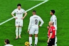 姆巴佩任意球這一細節是動了腦子的