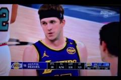 想不到啊！近兩個賽季，西蒙斯出場數已經超過恩比德