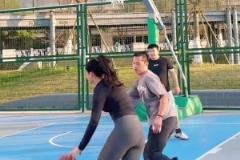 哈登韋德誰更強？追夢：我選韋德，巔峰哈登大部分時間都是控衛！