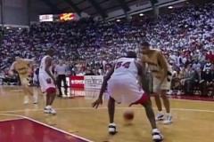 多少球隊為了他直接擺爛！鄧肯大學(xué)時期的進攻集錦！