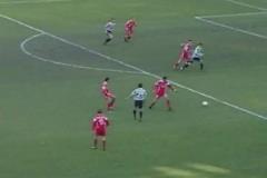 不可思議！南非世界杯上卡卡的兜射遭斯特克倫堡神撲