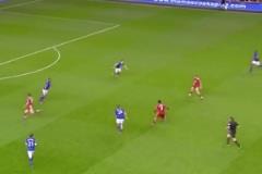 這要是和男朋友打架了，一腳踢身上，直接上宮里上班了！