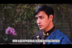 李美越試圖告訴甲亢哥中國沒人喜歡C羅，結(jié)果被路人小孩打臉