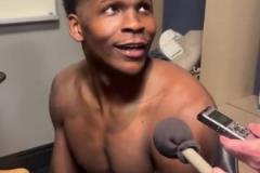 身材棒！華子賽后更衣室赤膊接受采訪：可能是我經(jīng)歷過的最佳比賽