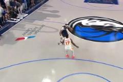 攻防一體！濃眉助攻克萊+無情封蓋隨后騎馬射箭拋投準(zhǔn)絕殺！