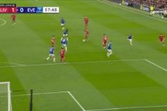 利物浦打破僵局！若塔禁區閃轉騰挪低射破門！迪亞斯腳后跟送助攻