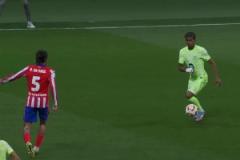 天賦屬實恐怖！亞馬爾大師級絕妙直塞！費蘭-托雷斯插上破門！