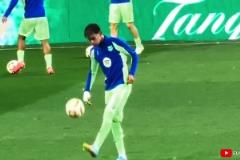 太愛(ài)他的比賽了！現(xiàn)場(chǎng)直拍：亞馬爾對(duì)陣馬競(jìng)展現(xiàn)無(wú)與倫比的技巧！