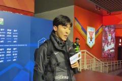 元敏誠賽后采訪:不要因為一兩場比賽去否定球員，賽季很漫長