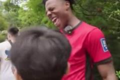 香港小朋友見到甲亢哥怒噴梅西：C羅是Goat！梅西是Shit