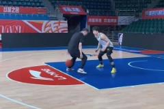 香港小孩對甲亢哥貼臉開大：C羅是GOAT！！梅西是S**T！