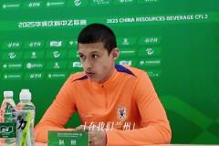 內(nèi)向的依木蘭給小球員的建議：認(rèn)真訓(xùn)練